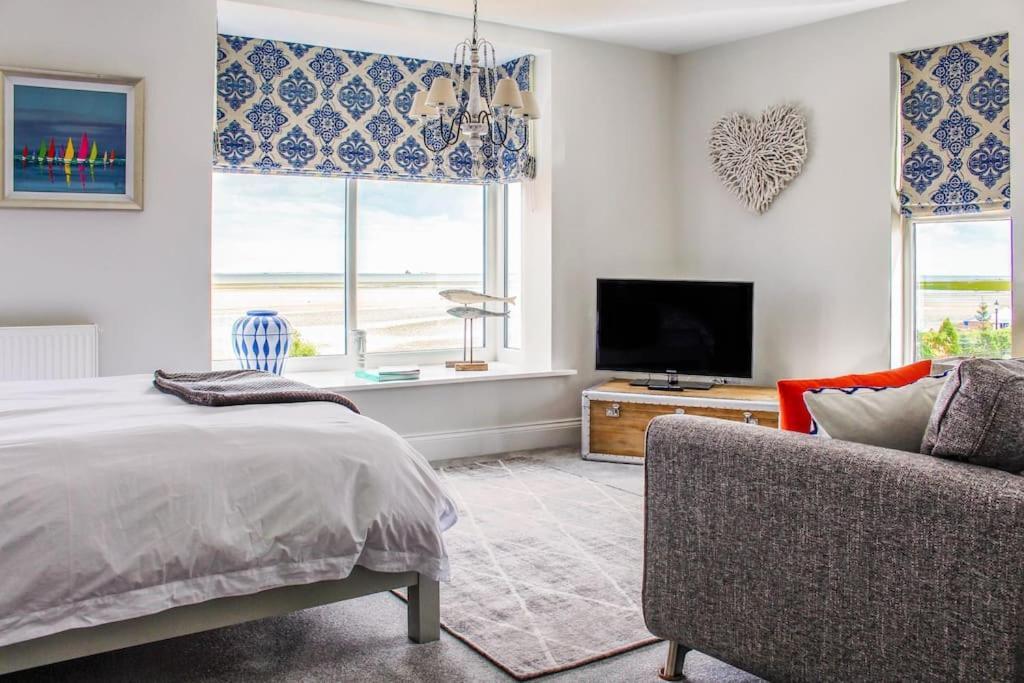 Seafront Apartment With Stunning Views Cleethorpes Esterno foto